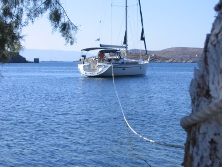 Ankern mit Landfeste in Kithnos